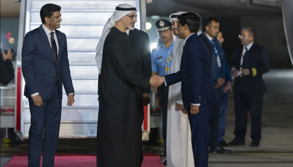 ولي عهد أبو ظبي في الهند للمشاركة في أعمال "قمّة تأثير الذّكاء الاصطناعي"