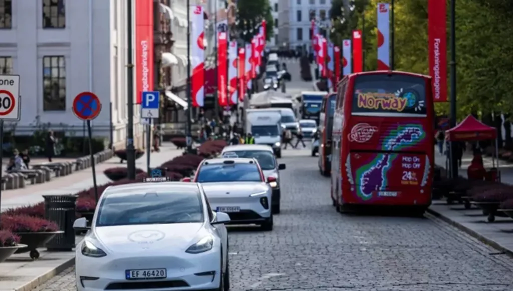 2025 عام التحوّل الكامل نحو السيّارات النظيفة في النروج