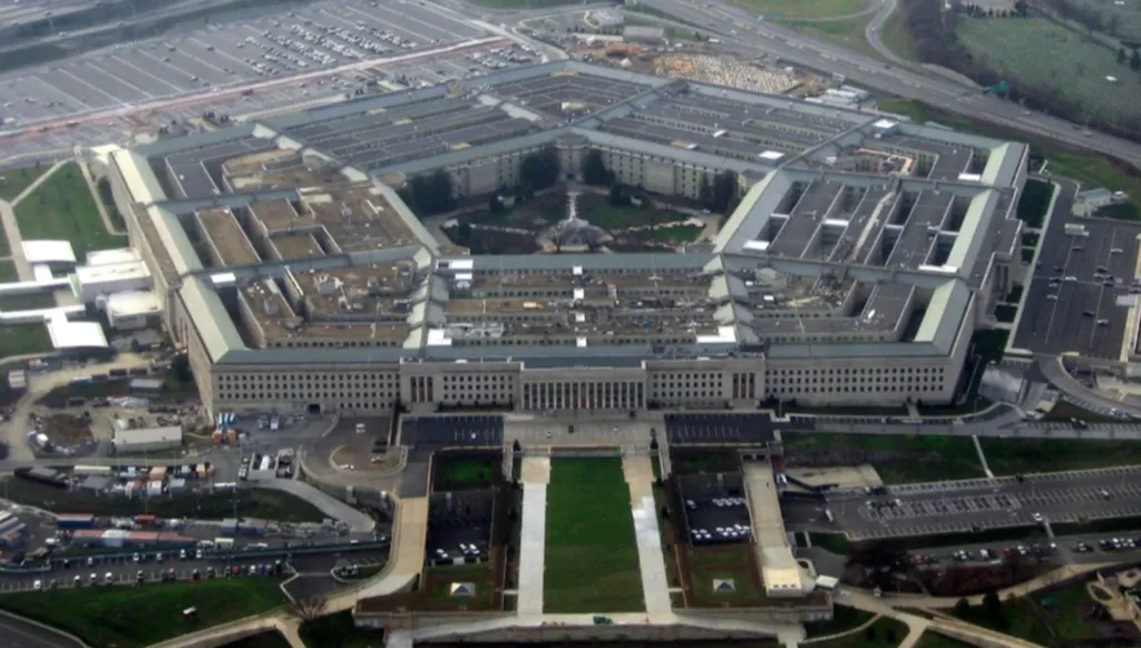 لماذا لا تستطيع واشنطن مقاطعة "أنثروبيك" رغم الخلاف؟