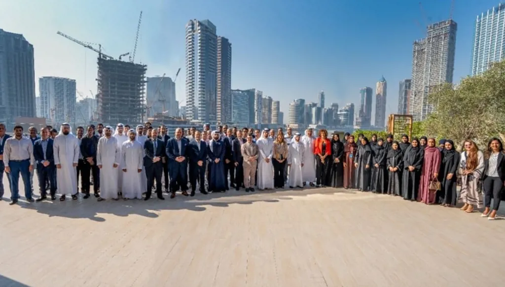 دبي تحتفل بتخريج منتسبي برنامج مهارات الذّكاء الاصطناعي
