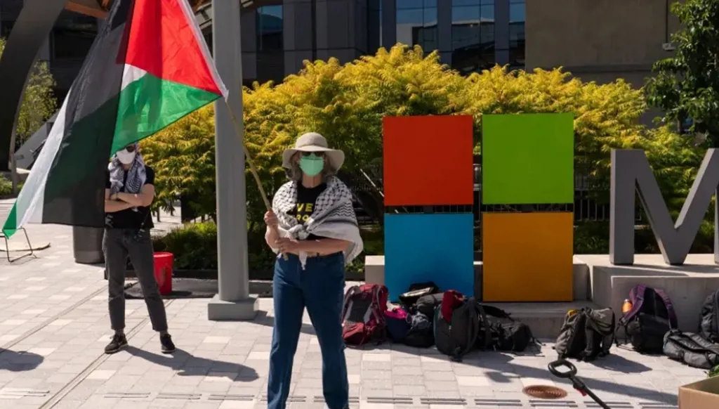 "مايكروسوفت" متهمة بتخزين بيانات مراقبة إسرائيلية لفلسطينيين بشكل غير قانوني