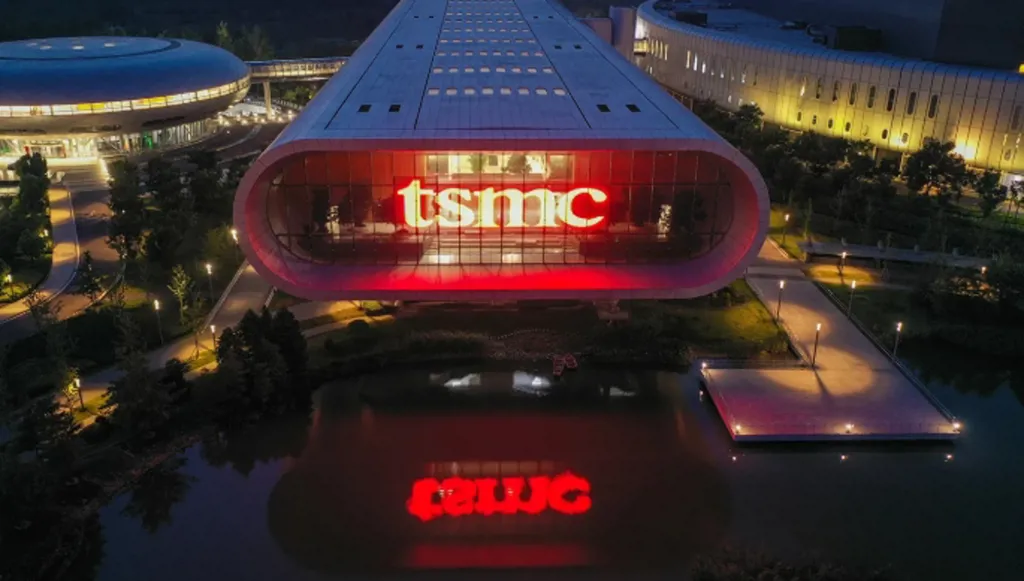 إيرادات "تي إس إم سي" تقفز 20% بدعم من ثورة الذكاء الاصطناعي