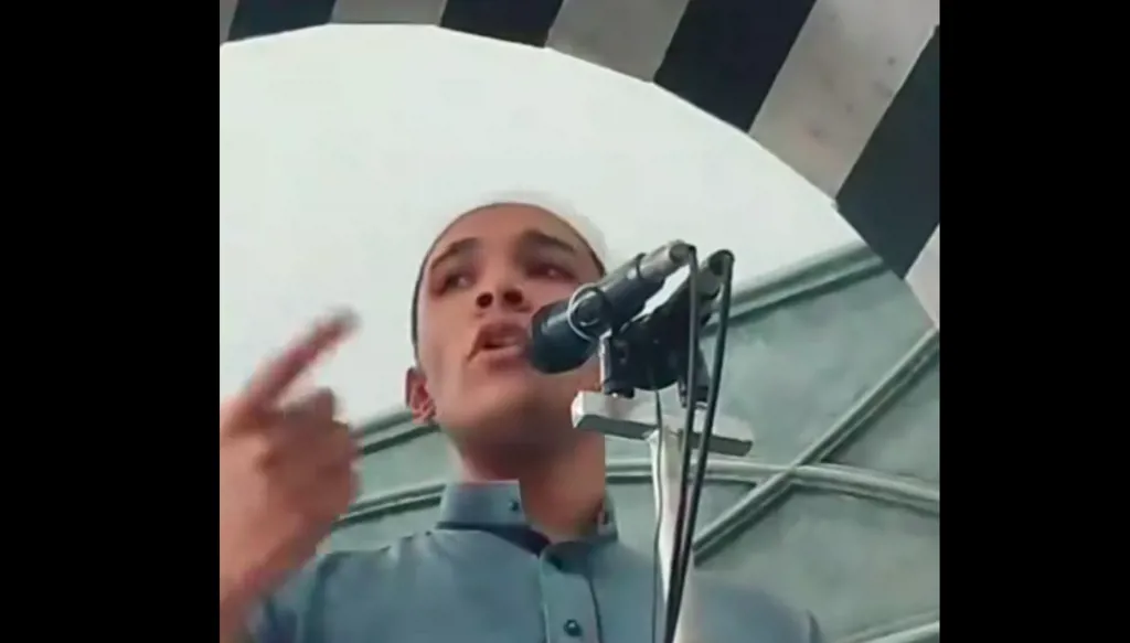 تلفظ بعبارات مسيئة لـ"المولد النبوي"… خطيب يثير غضباً واسعاً بمصر