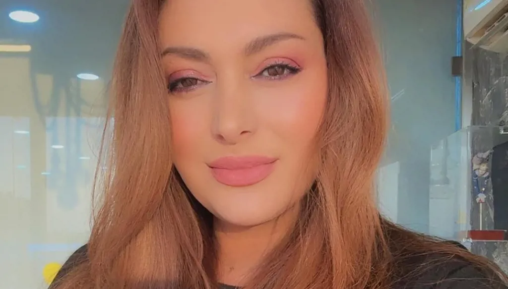 مايا نصري تعود إلى الأضواء من جدة... حنين جيل الألفية يُشعل أولى حفلاتها في السعودية (فيديو)