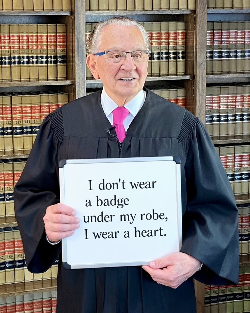 القاضي فرانك كابريو (إنستغرام)