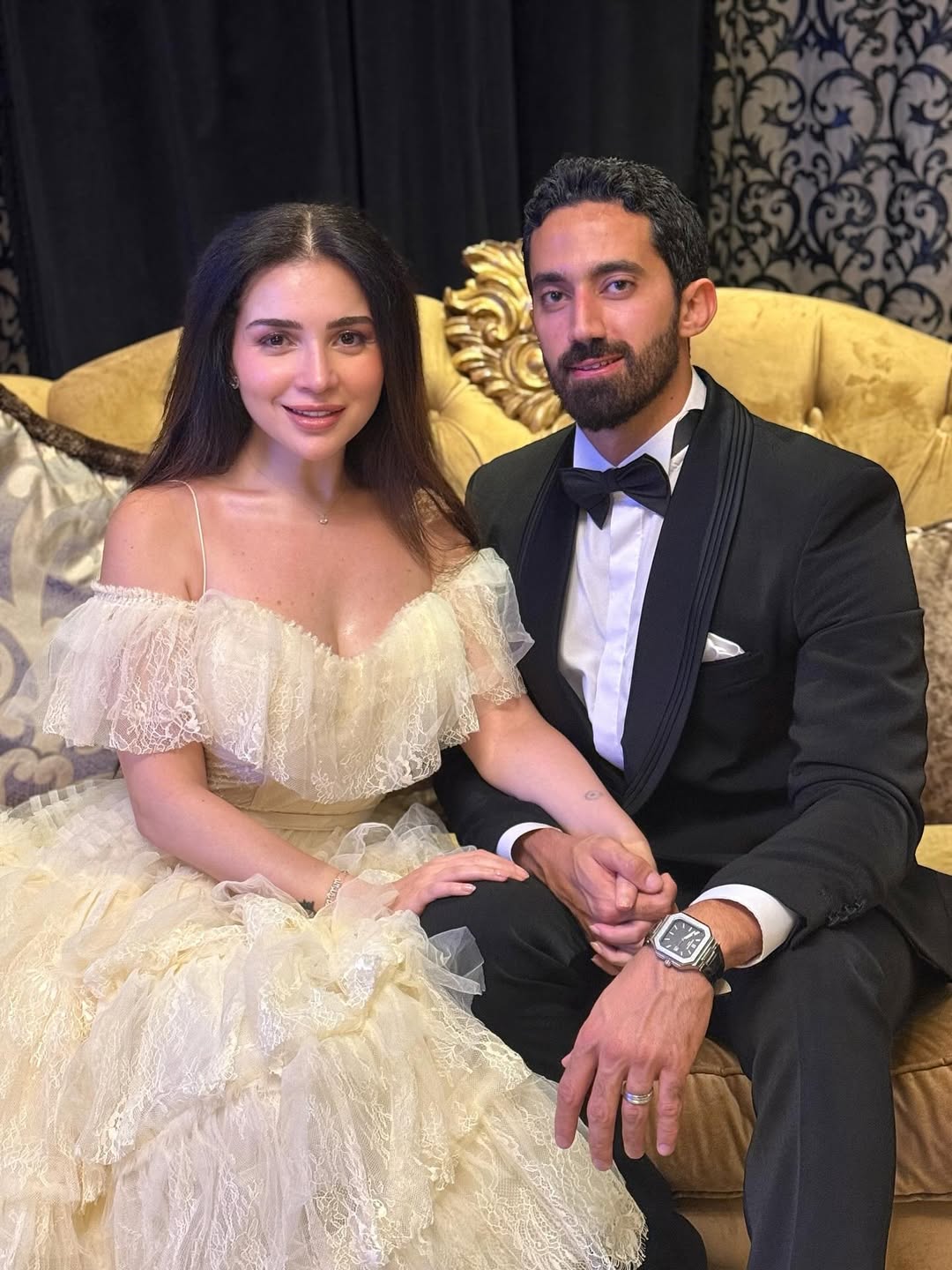 صورة رسمية نشرتها مي عز الدين مع زوجها في حسابها عبر إنستغرام