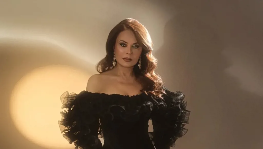 كارمن لبس تفجع بوفاة والدتها