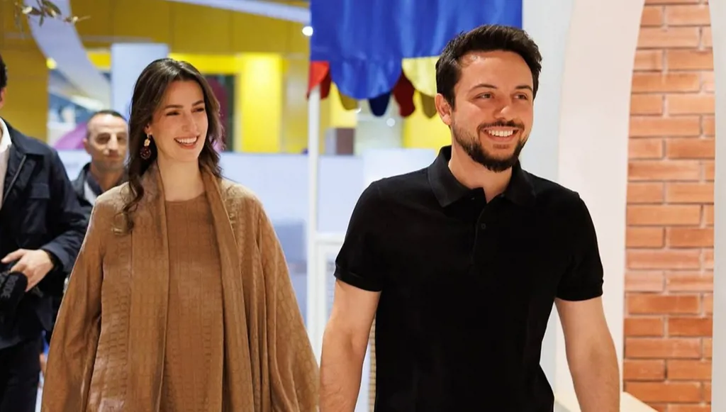 الأمير الحسين والأميرة رجوة في مأدبة إفطار للأيتام: حبّ كبير (صور وفيديو)