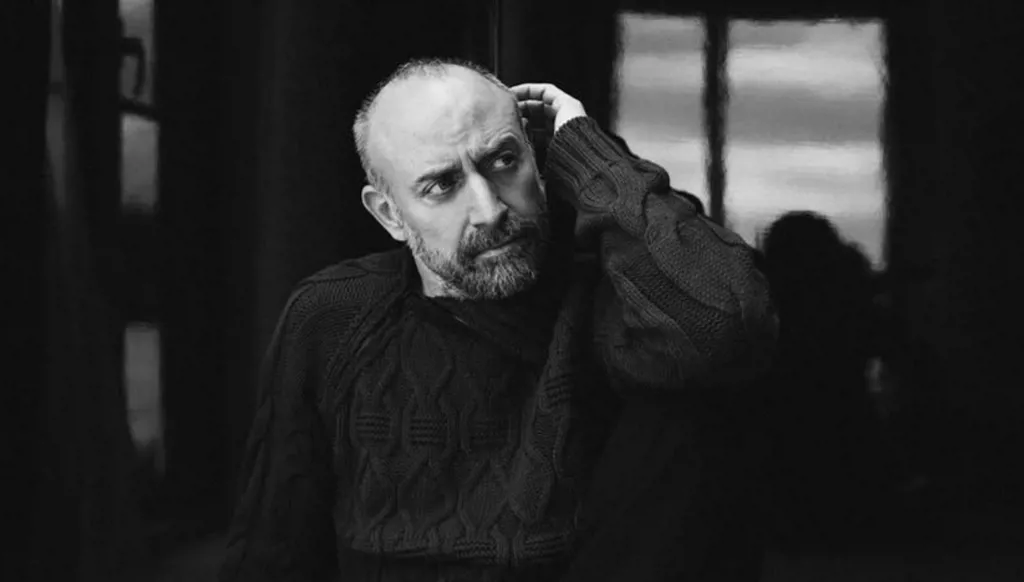 البوستر الرسمي لمسلسل خالد أرغنتش… "إذا خسر الملك"