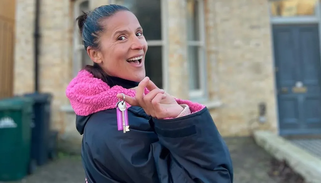 في عمر الـ 51 عاماً... أماندا بيرام ترحّب بطفلها الثاني: اقتحم صغيري حياتنا