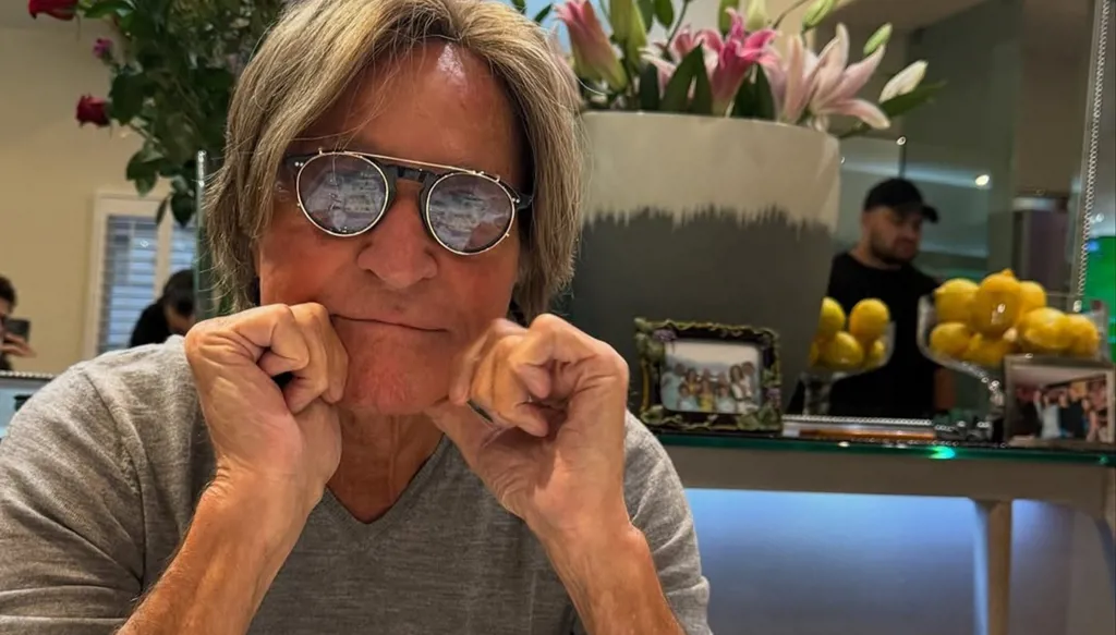 محمد حديد ومأكولات تذكّر بجذوره الفلسطينية (فيديو)