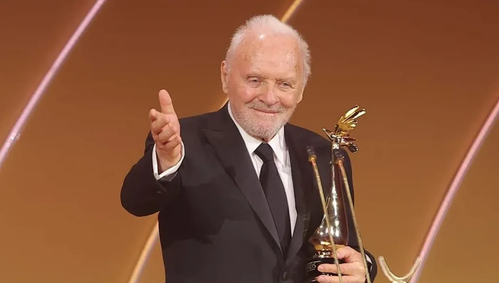 أنتوني هوبكنز: 49 عاماً من التعافي والامتنان (فيديو)