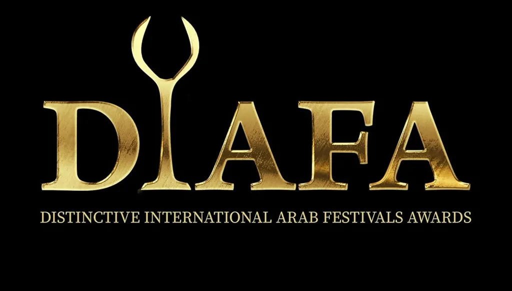 النجوم على السجادة الحمراء في مهرجان ضيافة في دبي (فيديو)