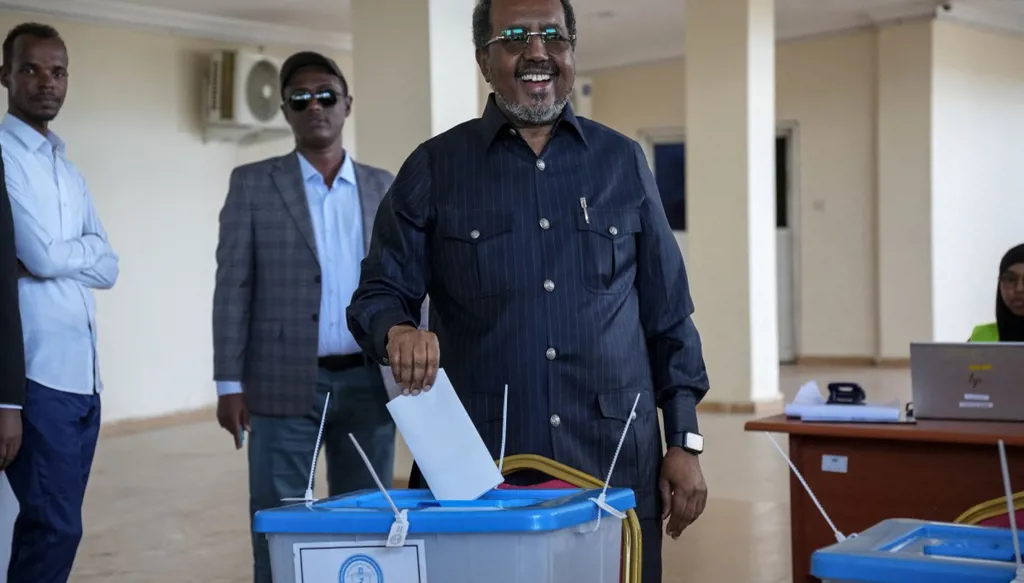 مقديشو تُجري أول انتخابات محلية منذ عقود وسط إجراءات أمنية ‏مشدّدة