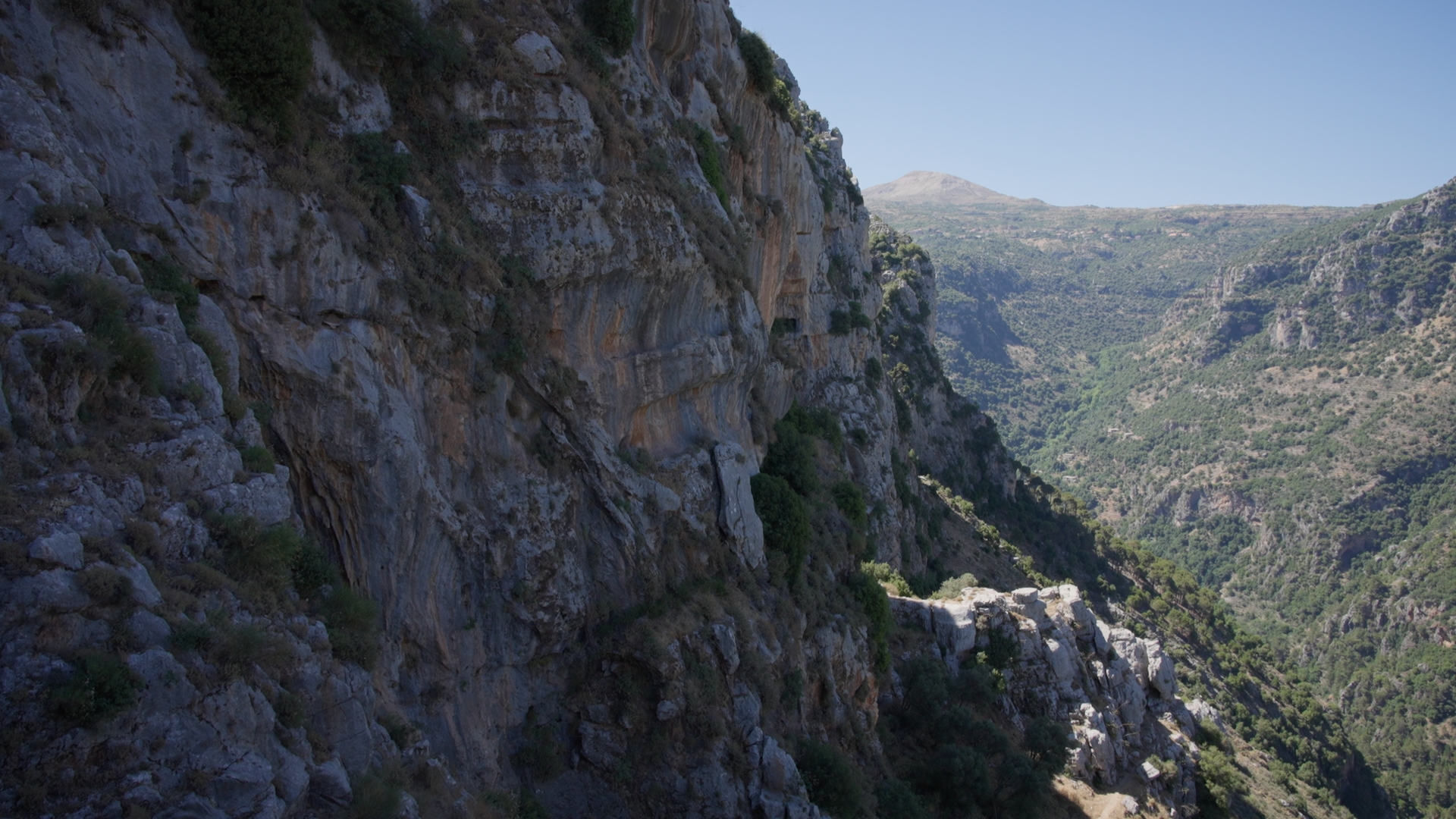 دير سيدة حوقا في وادي قاديشا (النهار)