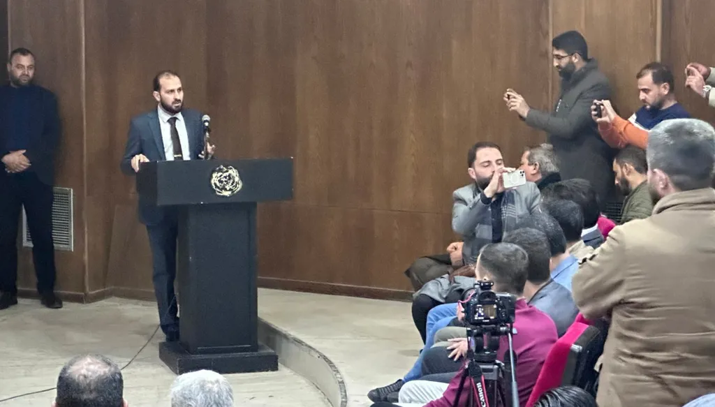 وزير الإعلام السوري يتعهّد بضمان حرية التعبير