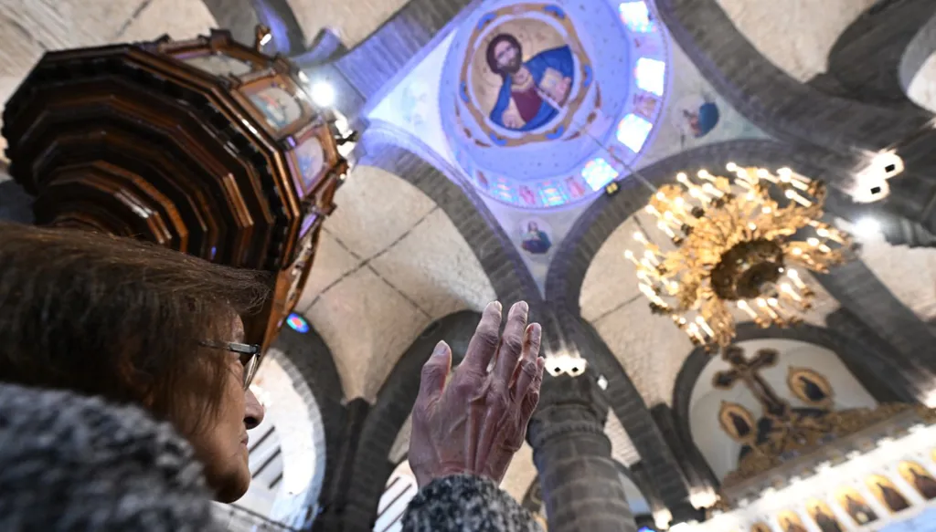 في سوريا... مسيحيون يأملون أن يحظى دينهم باحترام القيادة الجديدة