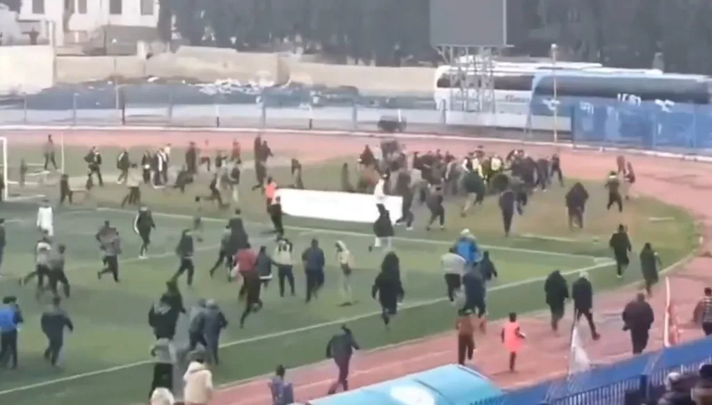 بعد الفوضى في الدوري السوري... قرارات صارمة ضد نادي أمية