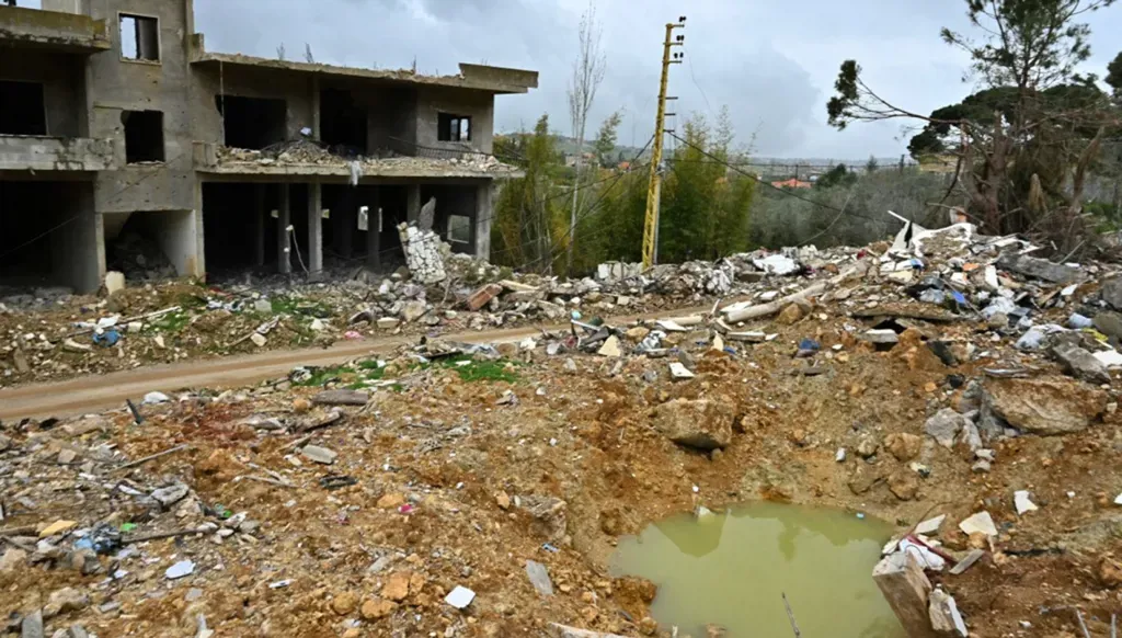 Israel issues sweeping warnings and expands operations in southern Lebanon amid escalating Hezbollah tensions