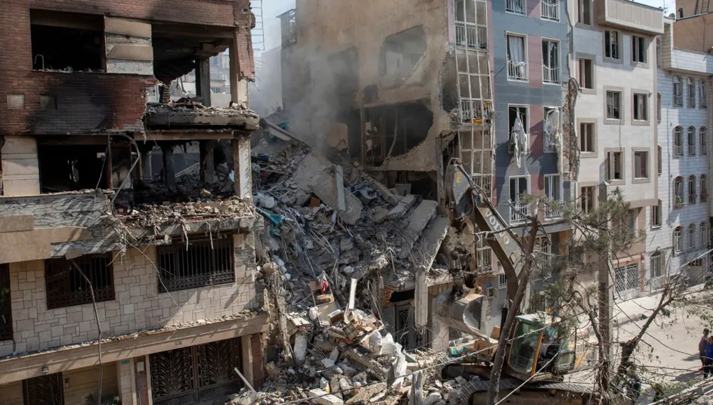 "سوء تقدير"... الحرب الإسرائيلية - الإيرانية كادت أن تعود!