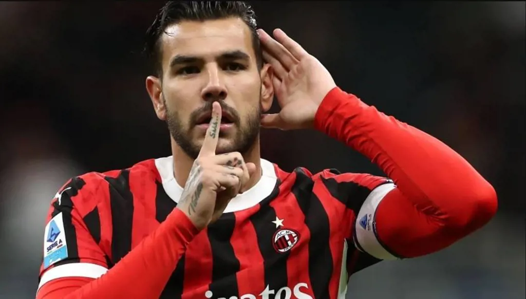 ثيو هيرنانديز يُغضب ميلان بعد رحيله إلى الهلال