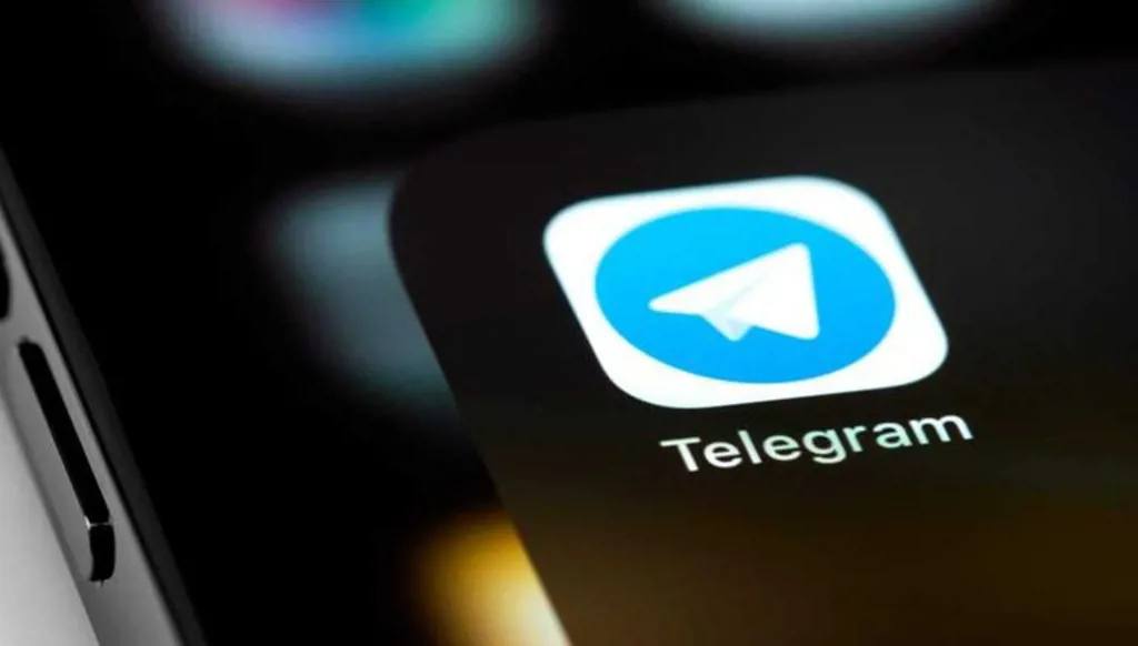 من القيود إلى التحقيقات: ماذا يجري مع تلغرام؟