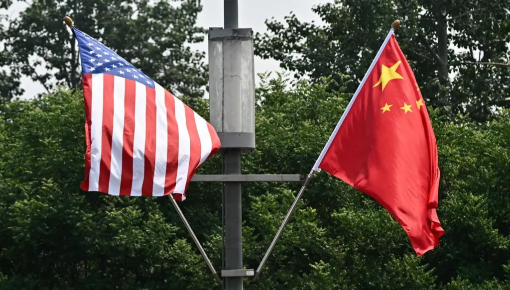 صراع النفوذ بين أميركا والصين... من التجارة إلى أمن التكنولوجيا والطاقة