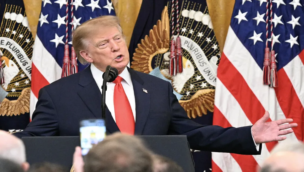 Trump says 28 million barrels of oil passed through Strait of Hormuz in one day