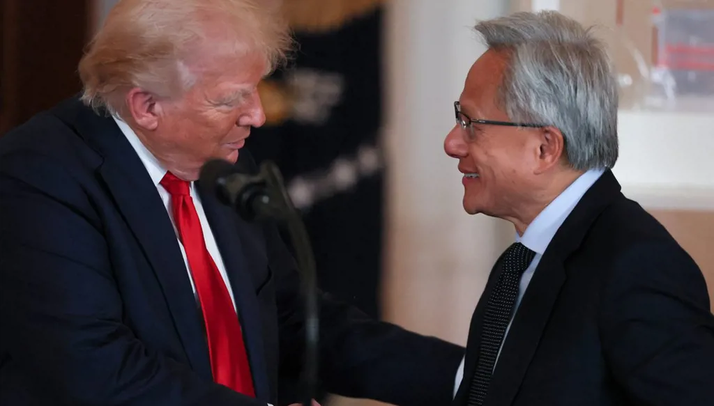 ترامب يكسر خطوط بايدن الحمراء في ملف الرقائق ويستفز الديموقراطيين