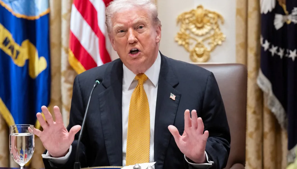 "روسيا لا تريد إنهاء الحرب"... ترامب: أفضّل لقاء بوتين في بودابست