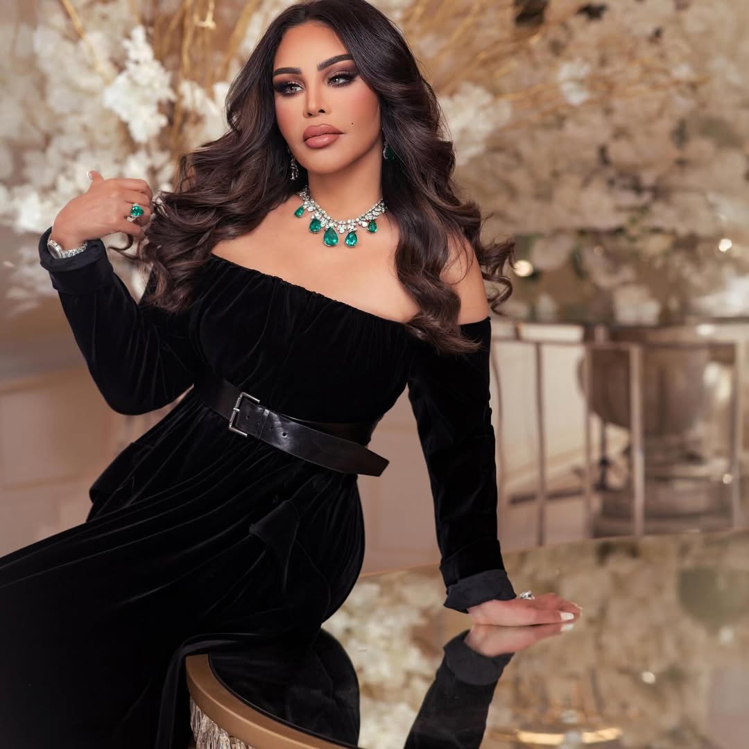 أحلام في زفاف الشيخة مريم بالبحرين تعتمد الاناقة الهادئة (انستغرام)