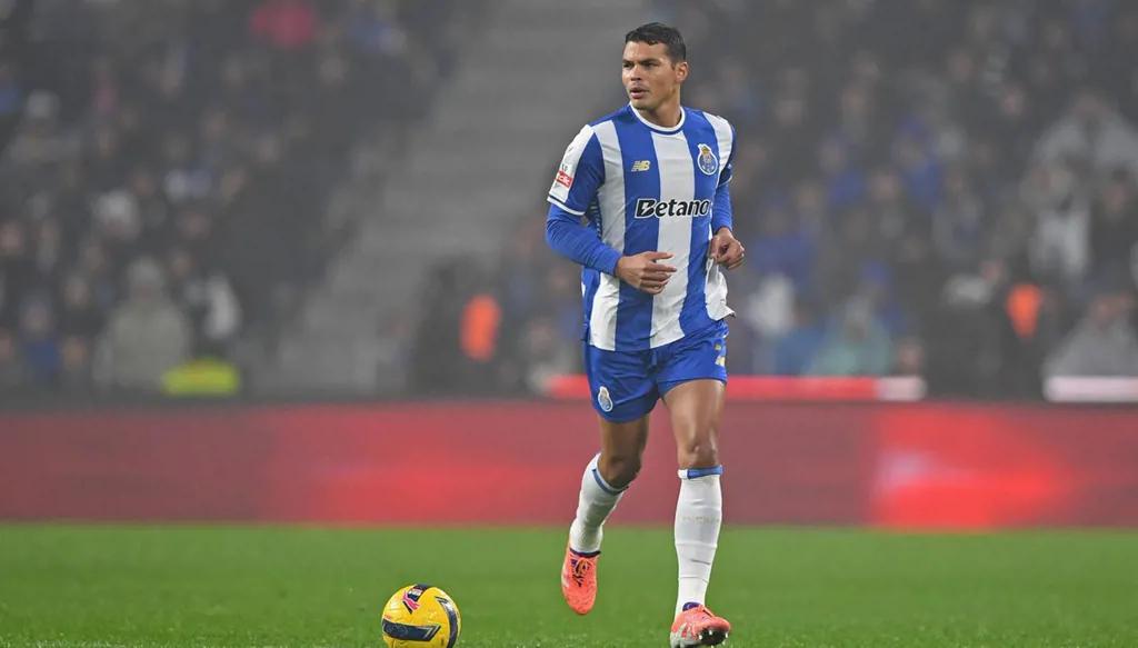 تياغو سيلفا... الرجل الذي روّض الزمن وما شاخ شغفه