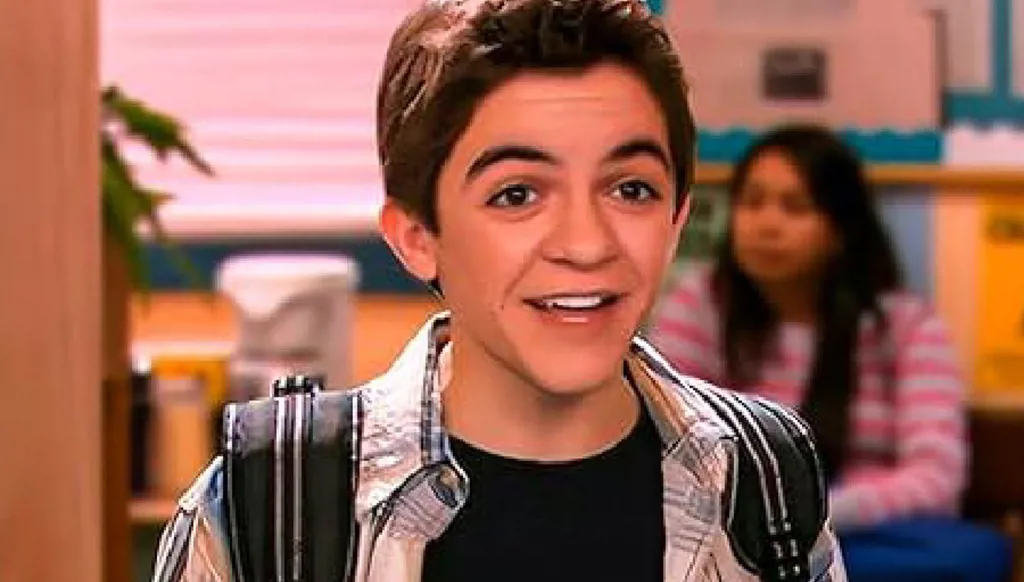 نجم قناة "نيكلوديون" مشرد... والدته ترفض التبرّعات (فيديو)