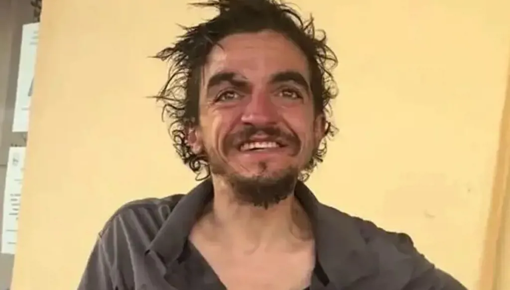 والد نجم "نيكلوديون" يكشف معاناة ابنه من الإدمان والمرض النفسي إلى التشرد