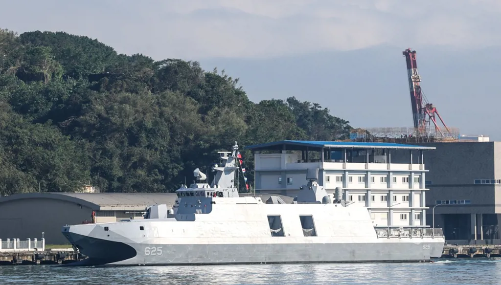 بكين تعزّز انتشارها العسكري حول تايوان