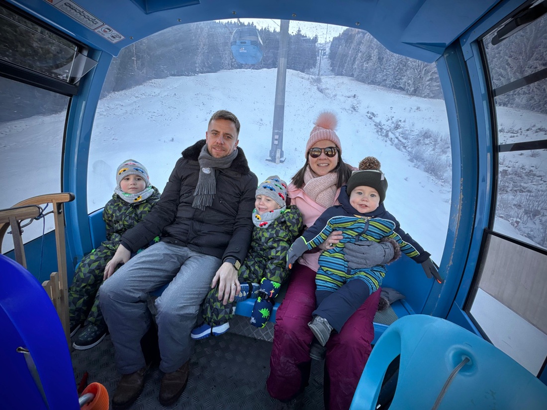 الطفل أوليفر وعائلته (النهار)