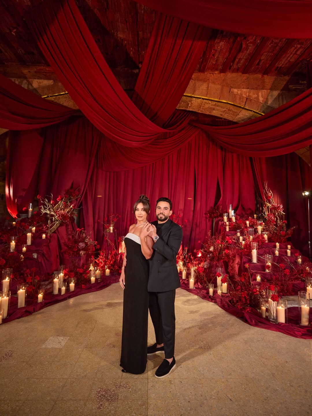 اخ دانييلا رحمة يطلب يد ملكة جمال استراليا في لبنان (انستغرام)