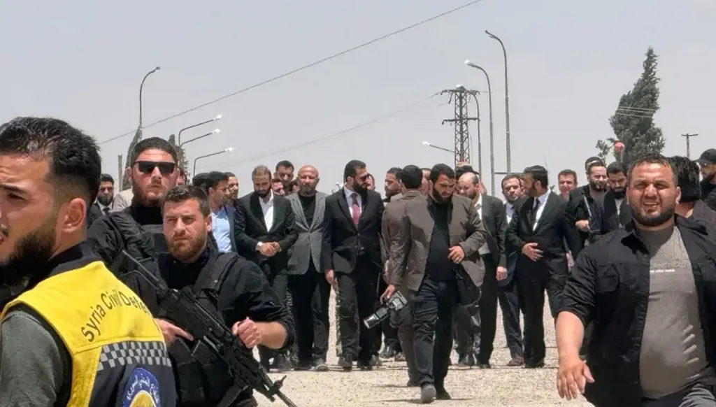 الشرع في دير الزور لمتابعة تطورات فيضان الفرات