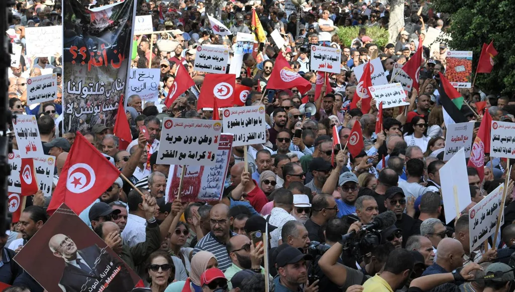 الاقتصاد التونسي تحت ضغط الاحتجاجات... الغلاء والبطالة يختبران الإصلاحات