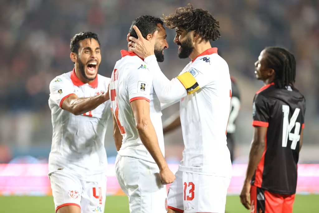 لاعبو تونس.