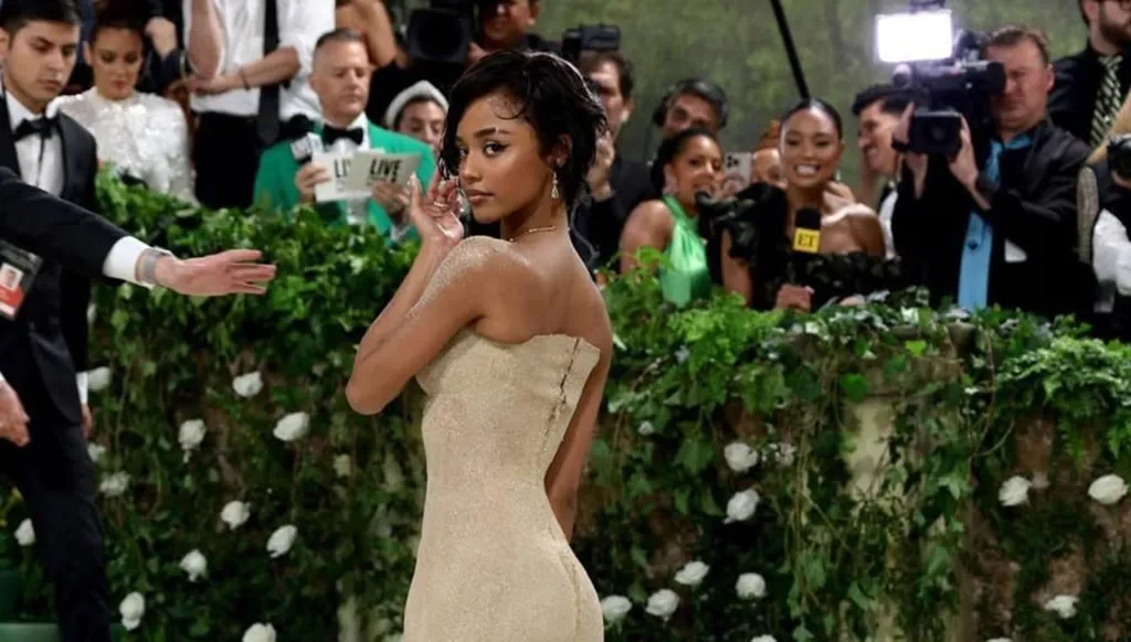 نتذكّر أجمل 10 إطلالات من ميت غالا 2024 ... رحلة بين الطبيعة والزمن العابر (صور)