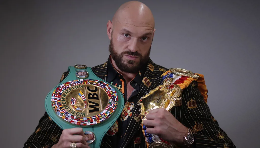 تركي آل الشيخ يُرحّب بعودة تايسون فيوري من الاعتزال