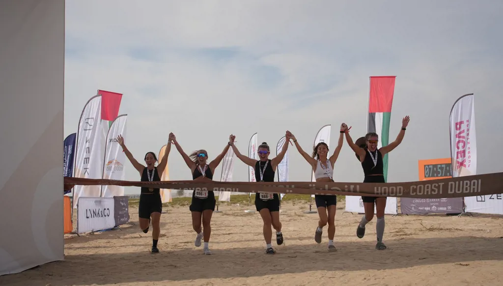 بمشاركة أكثر من 800 عداء... تنظيم سباق التتابع "هود تو كوست" للمرّة الأولى في دبي