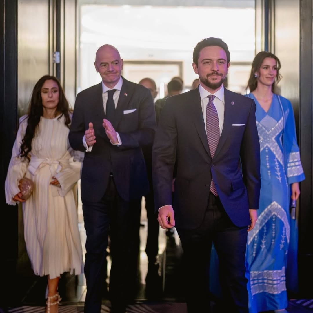 الاميرة رجوة بتصميم اردني تقليدي في احتفال الاتحاد الأردني لكرة القدم (انستغرام)