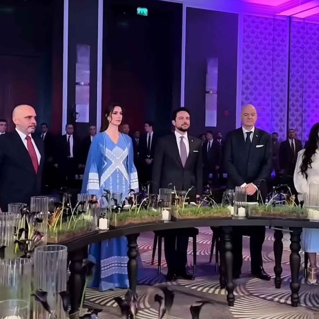  (انستغرام) الاميرة رجوة بثوب ملكيّ في احتفال الاتحاد الأردني لكرة القدم 