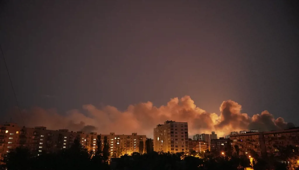 زيلينسكي: روسيا شنّت ليلاً أحد أكبر هجماتها الجوية على كييف