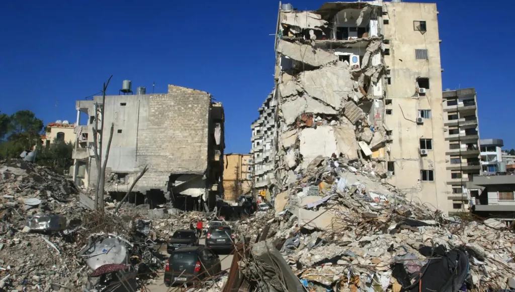 ديبلوماسي عربي: عجّلوا بالحكومة والإعمار مرتبط بالإصلاحات