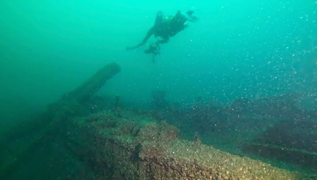 بعد 140 عاماً… العثور على "سفينة الأشباح" في بحيرة ميشيغان (صور)