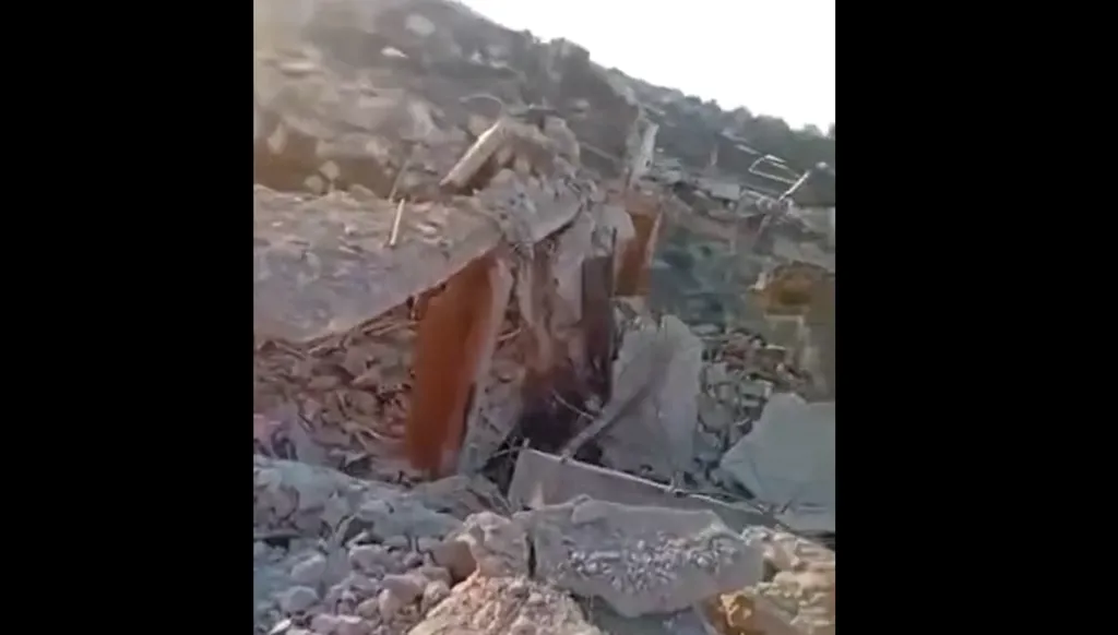 بالفيديو- قصف إسرائيلي يُدمّر مقهىً في بلدة حولا الحدودية