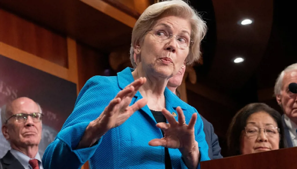 فقدت توازنها... سقوط السيناتور الديموقراطية إليزابيث وارن أمام داخل مجلس الشيوخ (فيديو)